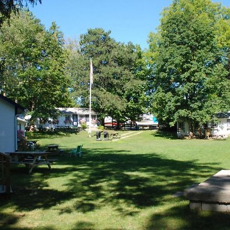 Bayfield River Cottage Colony Inc Bluewater Buitenkant foto